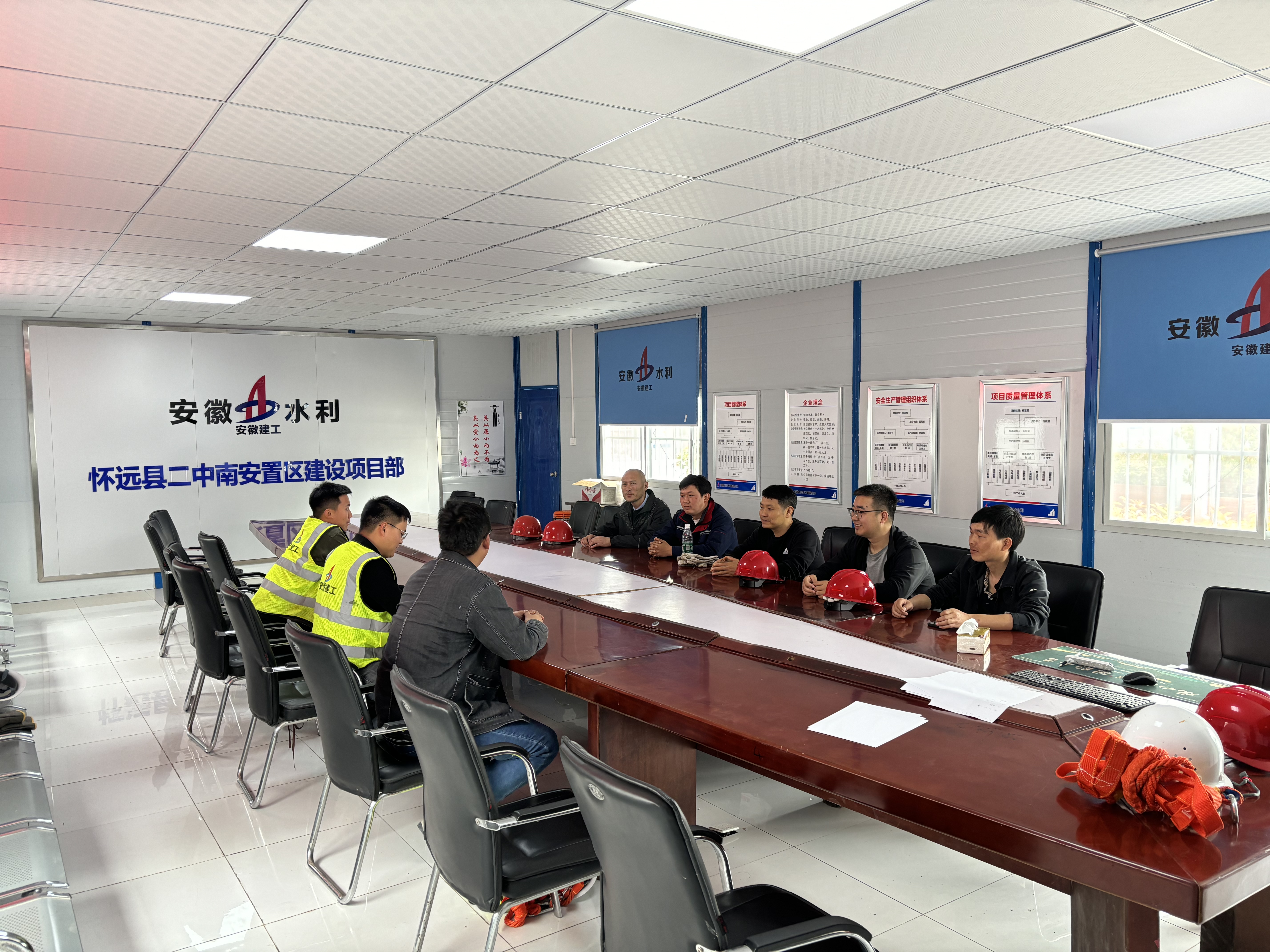 275e7de998bfb15f1527342bd5d9097b.jpg 275e7de998bfb15f1527342bd5d9097b.jpg